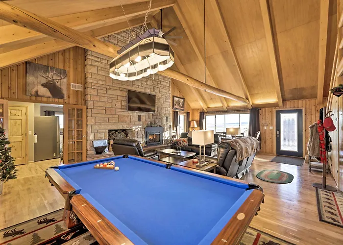 W/ Hot Tub, Sauna & Pool Table! Centennial
