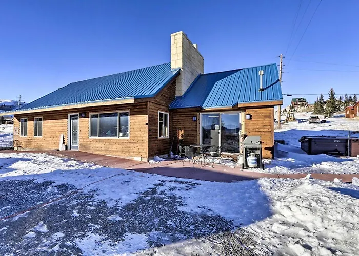 W/ Hot Tub, Sauna & Pool Table! Centennial